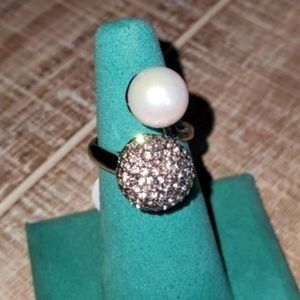 SHOWSTOPPER • NWT 18k White Gold Crystal Rhinestone Ring sz 7